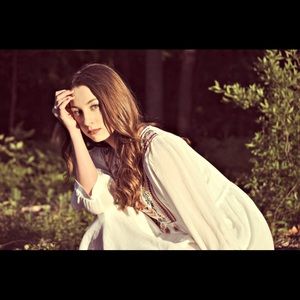 Meet your Posher, Dakota